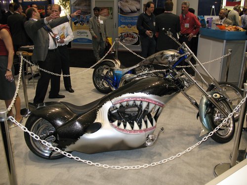 International Boston Seafood Show 2007. Акуло-мотоциклы!